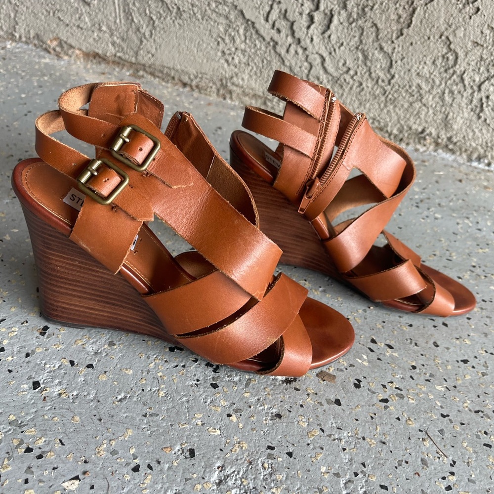Steve Madden wedge heel sandal